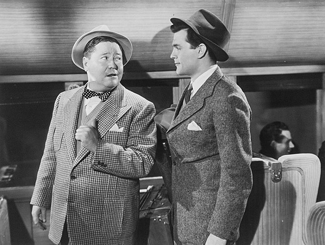 Sweet and Low-Down - Photos - Jack Oakie