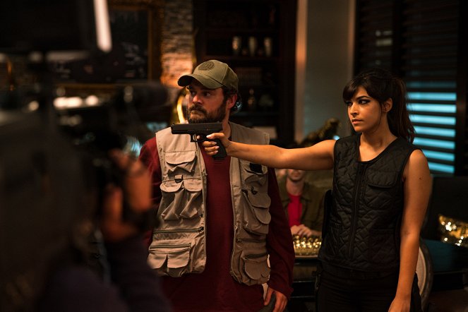 Killing Gunther - De filmagens - Bobby Moynihan, Hannah Simone