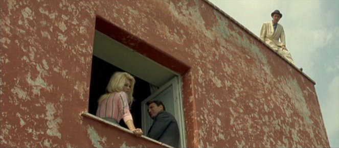 Le Mépris - Van film - Brigitte Bardot, Jack Palance