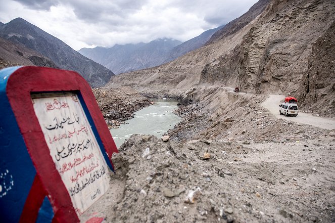 Bergwelten - Karakorum - Auf Skiern ins Ungewisse - Film