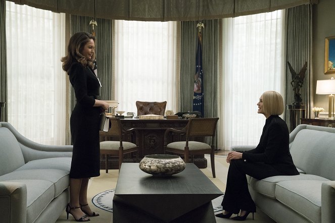 House of Cards - Season 6 - Chapter 68 - Photos - Diane Lane, Robin Wright