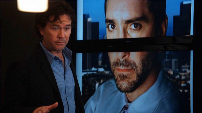 Leverage - The Miracle Job - Photos - Timothy Hutton