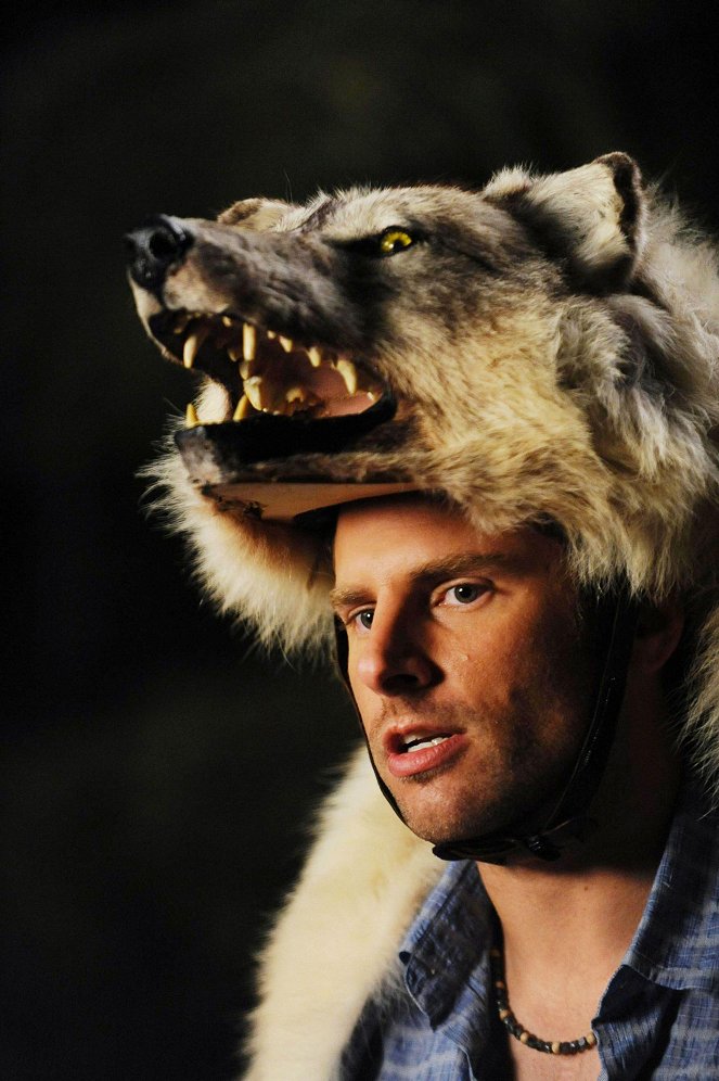 Psych - Season 4 - Let's Get Hairy - Photos - James Roday Rodriguez