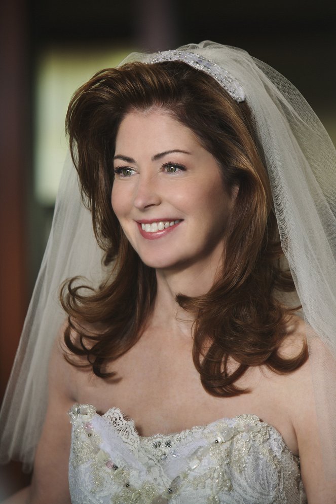 Desperate Housewives - Nice Is Different Than Good - Photos - Dana Delany