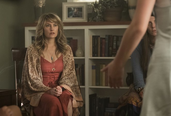 Riverdale - Chapter Thirty-Eight: As Above, So Below - Photos - Mädchen Amick