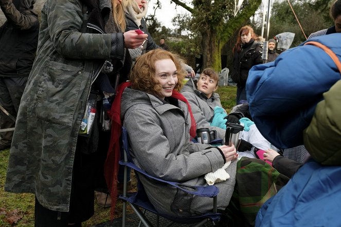 Témoin indésirable - Episode 2 - Tournage - Eleanor Tomlinson, Ella Purnell