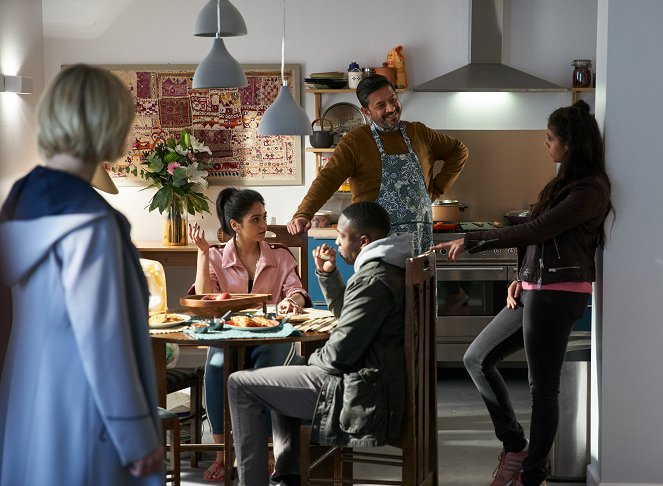 Doctor Who - Arachnids in the UK - Photos - Tosin Cole, Mandip Gill