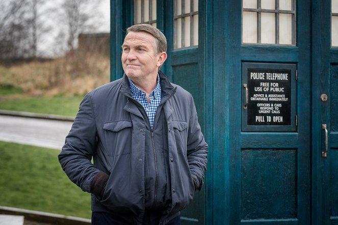 Doctor Who - Season 11 - Arachnids in the UK - Photos - Bradley Walsh