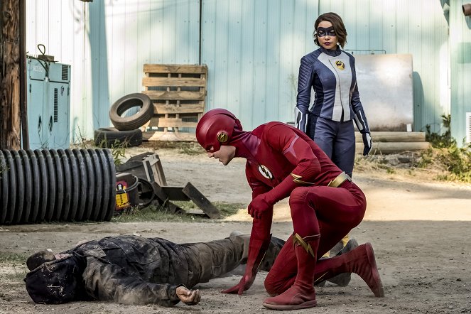 The Flash - Season 5 - The Death of Vibe - Kuvat elokuvasta - Grant Gustin, Jessica Parker Kennedy