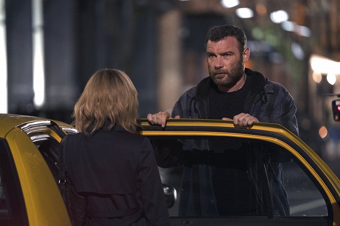 Ray Donovan - Staten Island, Part Two - De la película - Liev Schreiber