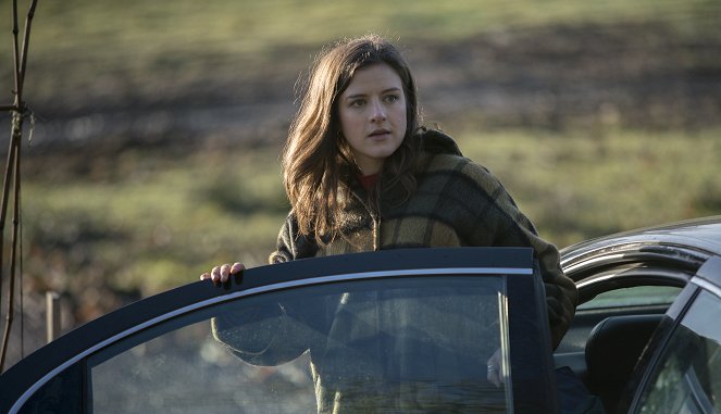 A Discovery of Witches - Episode 8 - Photos - Aisling Loftus