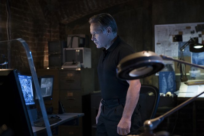 Black Lightning - The Book of Consequences: Chapter Two: Black Jesus Blues - Photos - James Remar