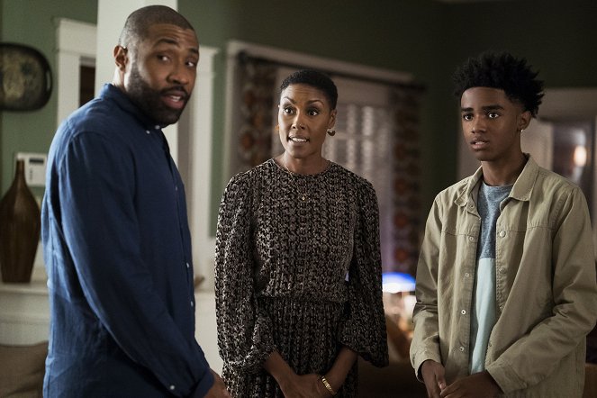Black Lightning - The Book of Consequences: Chapter Two: Black Jesus Blues - Photos - Cress Williams, Christine Adams