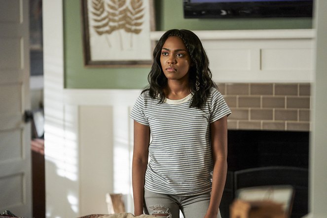 Black Lightning - The Book of Consequences: Chapter Four: Translucent Freak - Photos - China Anne McClain
