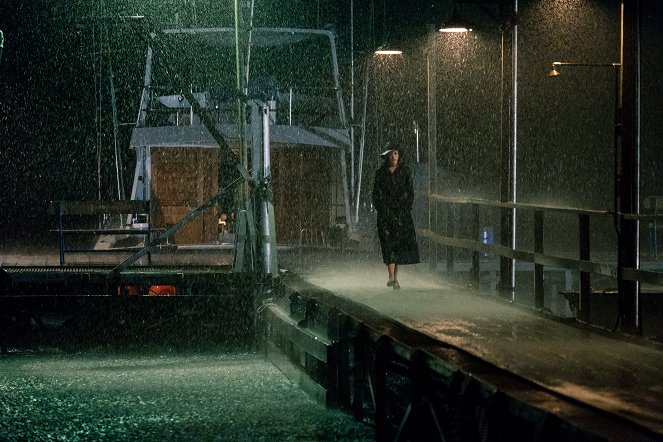 Vihar elött - Filmfotók - Anne Hathaway