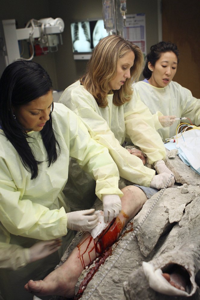 Grey's Anatomy - Die jungen Ärzte - Season 4 - Freiheit (Teil 2) - Filmfotos - Sara Ramirez, Brooke Smith, Sandra Oh