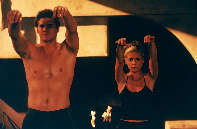 Buffy the Vampire Slayer - Season 3 - Revelations - Photos - David Boreanaz, Sarah Michelle Gellar