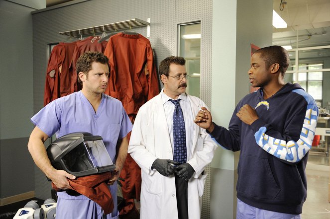 Psych - Death Is in the Air - Photos - James Roday Rodriguez, Judd Nelson, Dulé Hill