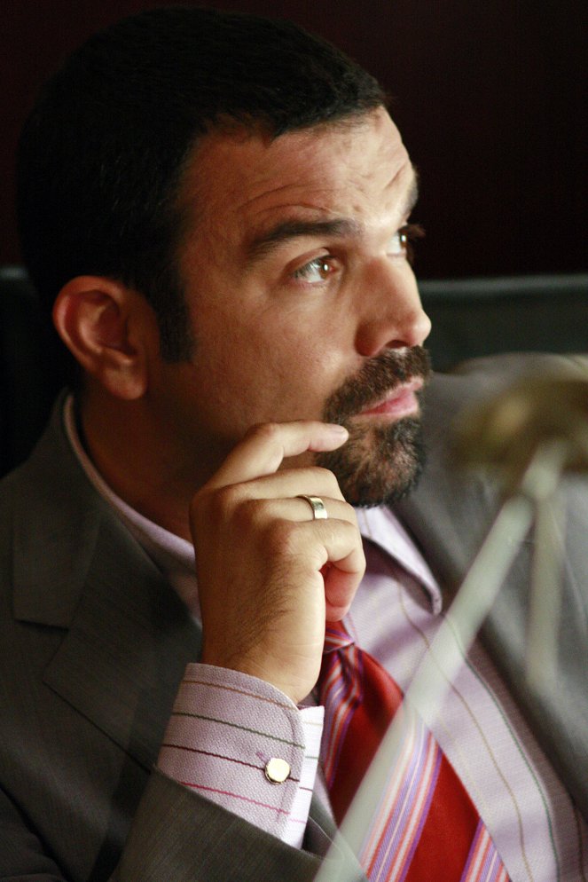 Desperate Housewives - Never Judge a Lady by Her Lover - Van film - Ricardo Chavira