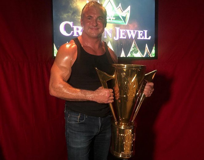 WWE Crown Jewel - Van de set - Shane McMahon