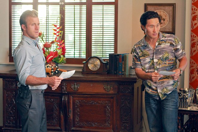 Hawaii Five-0 - Season 2 - Auf der Flucht - Filmfotos - Scott Caan, Daniel Dae Kim