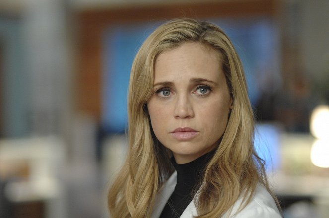 The Good Doctor - Two-Ply (or Not Two-Ply) - Photos - Fiona Gubelmann