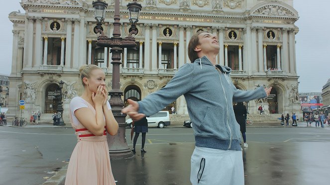 Find Me in Paris - La Méthode «Relax, Max !» - Van film - Jessica Lord, Rory J. Saper
