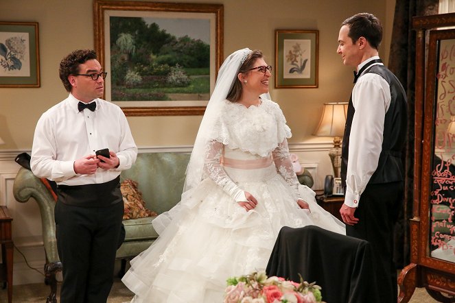 The Big Bang Theory - Die Hochzeitsüberraschung - Filmfotos - Johnny Galecki, Mayim Bialik, Jim Parsons