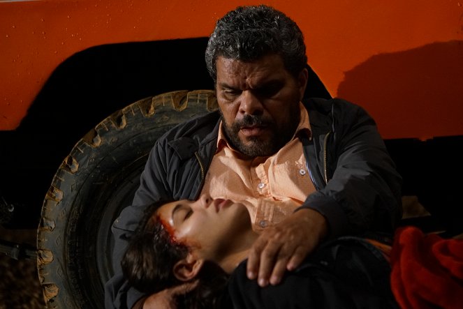 El padre: La venganza tiene un precio - De la película - Luis Guzmán