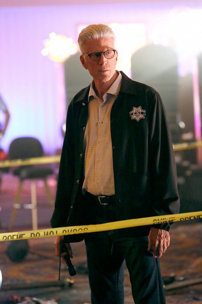 CSI: Crime Scene Investigation - Season 16 - Immortality, Part 1 - Photos - Ted Danson