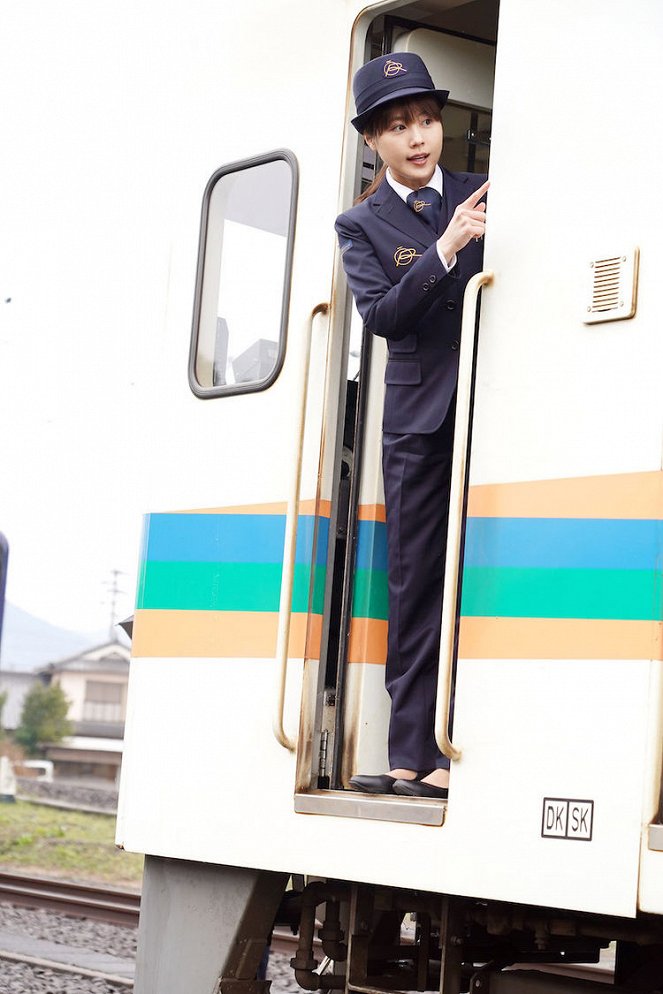Kazoku iro: Railways – Watašitači no šuppacu - Filmfotos - Kasumi Arimura