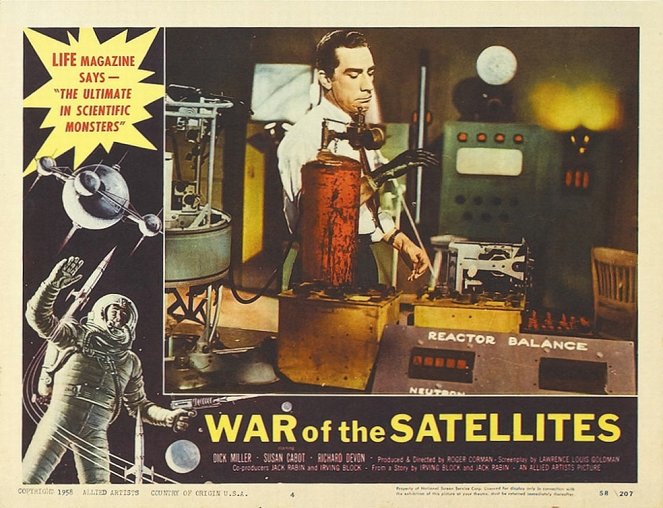War of the Satellites - Mainoskuvat - Richard Devon