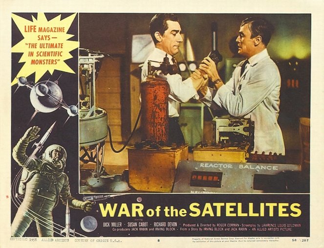 War of the Satellites - Vitrinfotók - Richard Devon