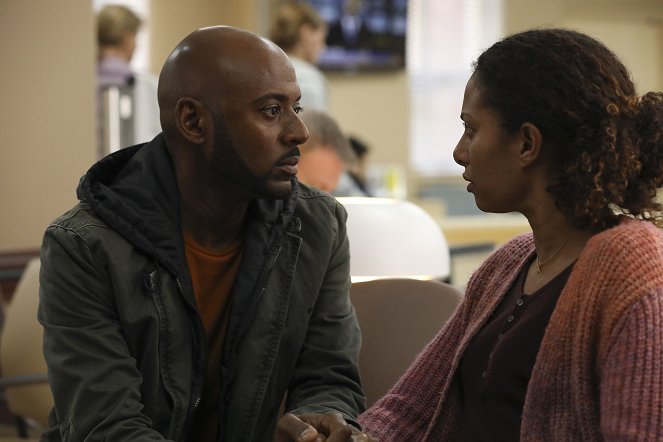 A Million Little Things - I Dare You - Filmfotók - Romany Malco, Christina Moses