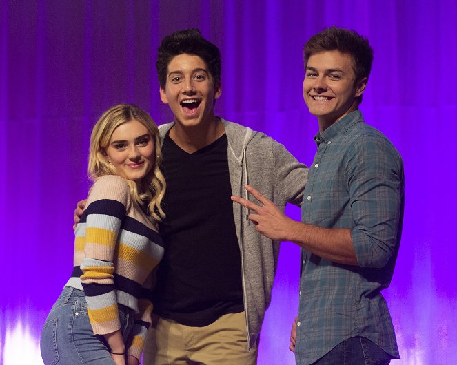 American Housewife - Le Code - Tournage - Meg Donnelly, Milo Manheim, Peyton Meyer
