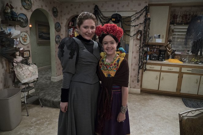 The Conners - There Won't Be Blood - Tournage - Emma Kenney, Ames McNamara