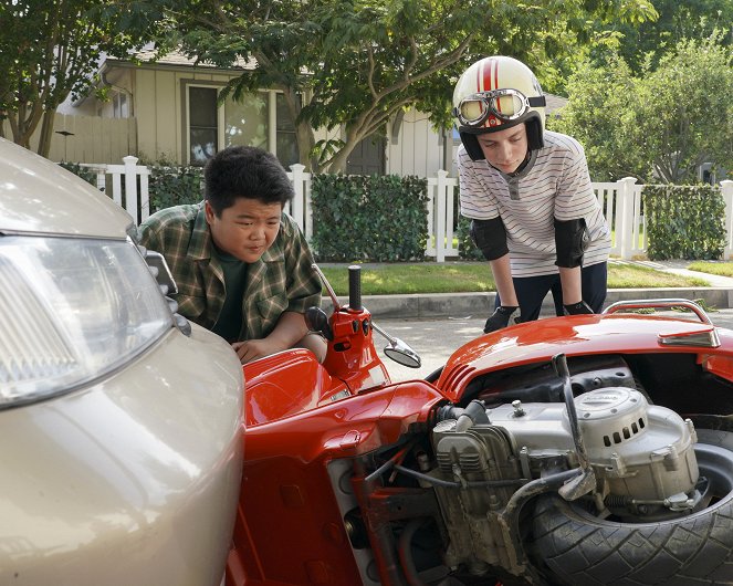Amerika Huangjai - Eddie vezetni tanul - Filmfotók - Hudson Yang, Dash Williams