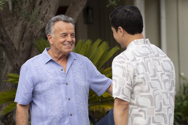 Fresh Off the Boat - Season 5 - Driver's Eddie - Photos - Ray Wise