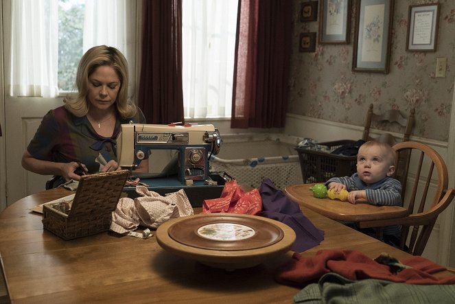 The Kids Are Alright - Timmys Gedicht - Filmfotos - Mary McCormack