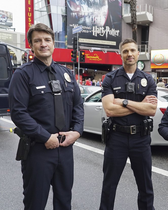 The Rookie - Pilot - Making of - Nathan Fillion, Eric Winter