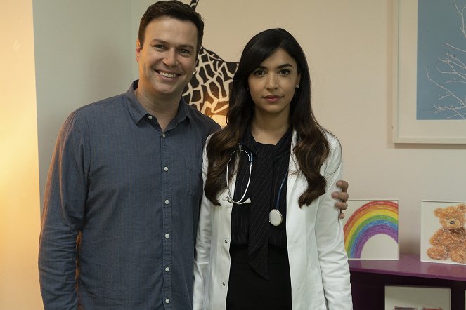 Single Parents - Season 1 - Lettuce - Tournage - Taran Killam, Hannah Simone