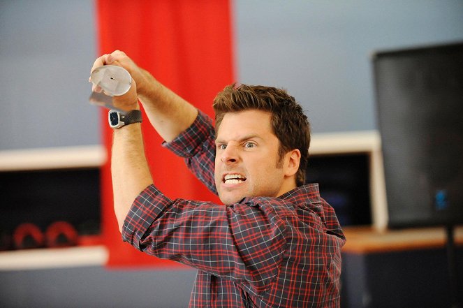 Psych - Season 5 - Romeo and Juliet and Juliet - Photos - James Roday Rodriguez