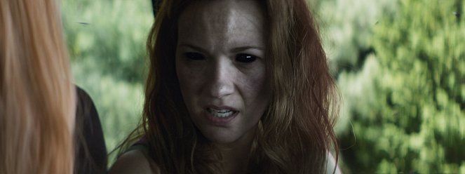 La llegada del Diablo - De la película - Heather DeVan