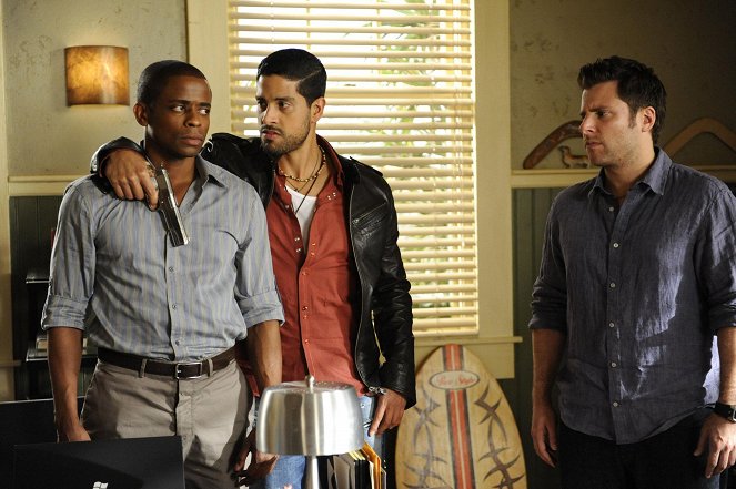 Psych - Shawn and Gus in Drag (Racing) - Photos - Dulé Hill, Adam Rodriguez, James Roday Rodriguez