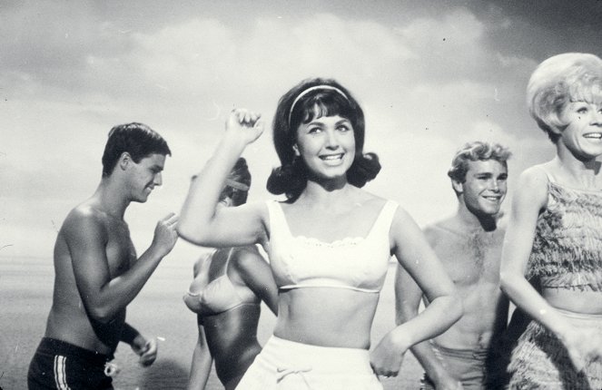Bikini Beach - Van film - Donna Loren