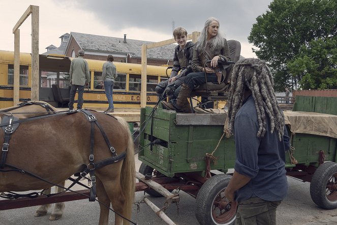 The Walking Dead - Kik vagyunk most? - Filmfotók - Matt Lintz, Melissa McBride