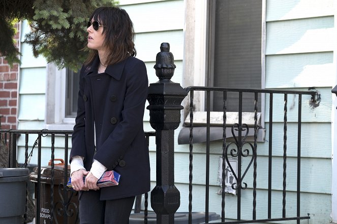 Ray Donovan - He Be Tight. He Be Mean. - Do filme - Kate Moennig