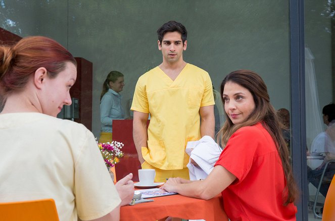 In aller Freundschaft – Die Krankenschwestern - Erste Hilfe - De filmes