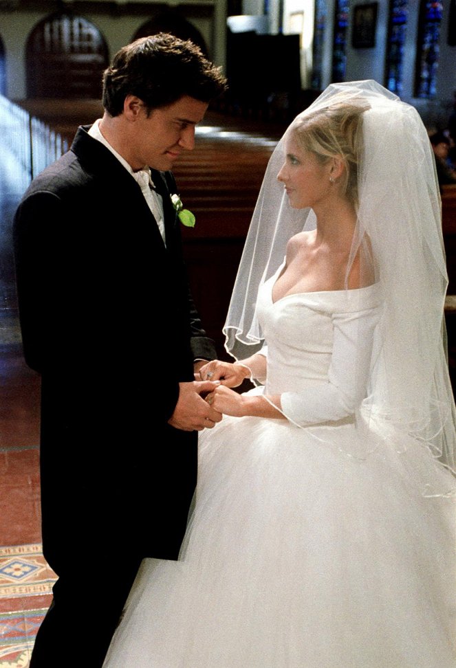 Buffy - Im Bann der Dämonen - Season 3 - Der Höllenhund - Filmfotos - David Boreanaz, Sarah Michelle Gellar