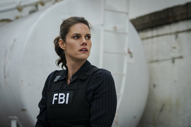 FBI: Special Crime Unit - Cops and Robbers - Photos - Missy Peregrym